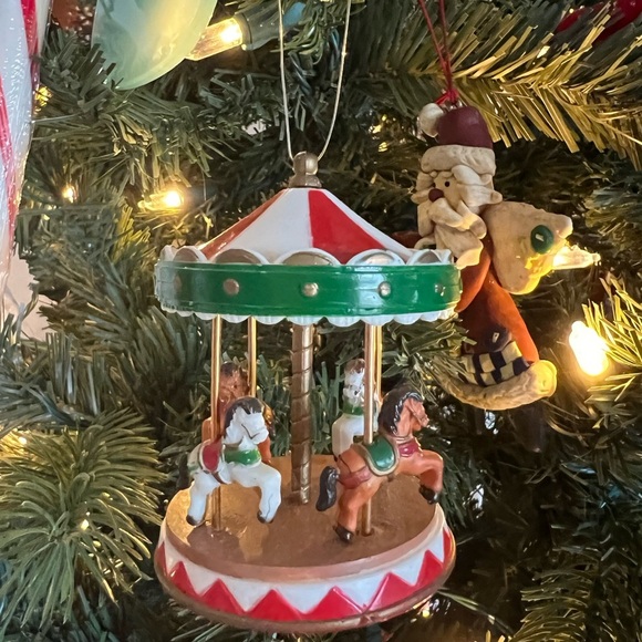 ❤️Rare Vintage 1974 Christmas Carousel Horse Ornament - Picture 3 of 8